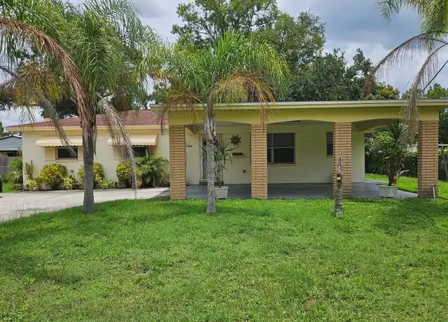 Property at 1304 N Crystal Ter, Plant City, FL, 33563, 3 beds, 2 baths, [object Object]