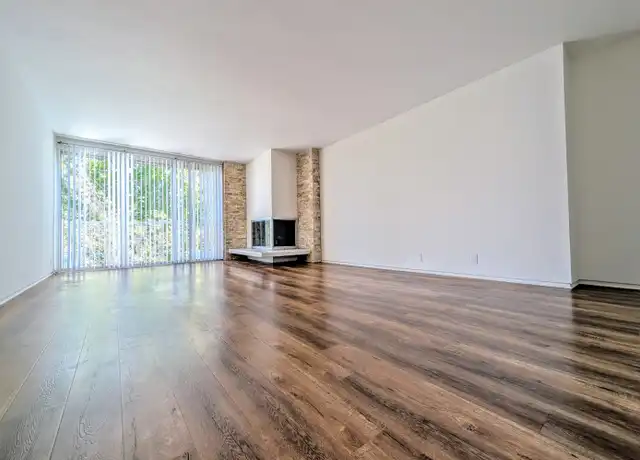 Property at 7758 W 91st St Unit 3, Playa Del Rey, CA, 90293, 1 bed, 1 bath, [object Object]