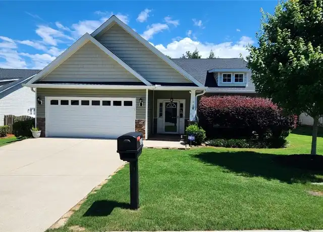Property at 102 McLeod Dr, Anderson, SC, 29621, 3 beds, 2 baths, [object Object]