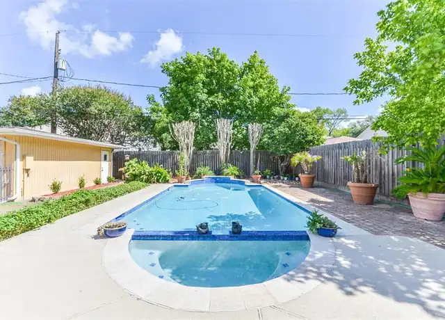 Property at 2030 Cheshire Ln, Houston, TX, 77018, 2 beds, 2 baths, [object Object]