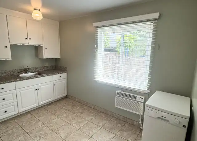 Property at 2619 Q St Unit 1, Sacramento, CA, 95816, 2 beds, 1 bath, [object Object]
