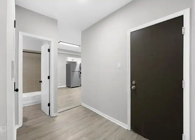 Property at 7316 S Jeffery Blvd, Chicago, IL, 60649, 2 beds, 1 bath, [object Object]