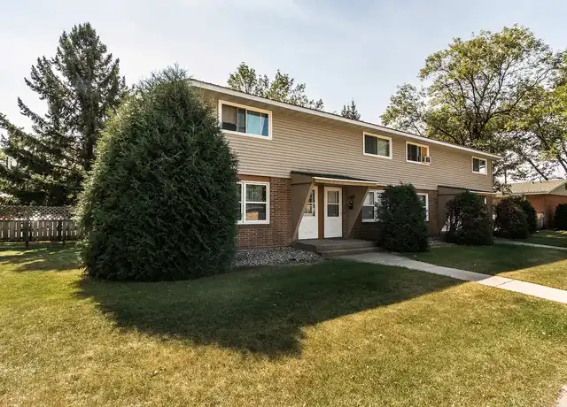 Property at Oakview Townhomes - 810 18th Ave S, Grand Forks, ND, 58201, 2-3 beds, 1 bath, [object Object]