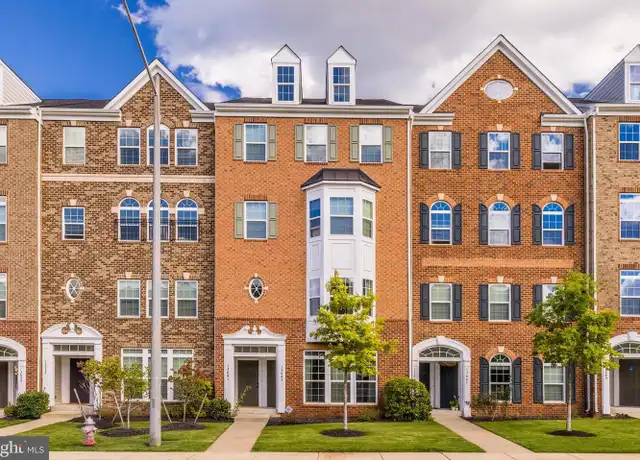 Property at 13643 Air and Space Museum Pkwy Unit 9L, Herndon, VA, 20171, 3 beds, 2.5 baths, [object Object]