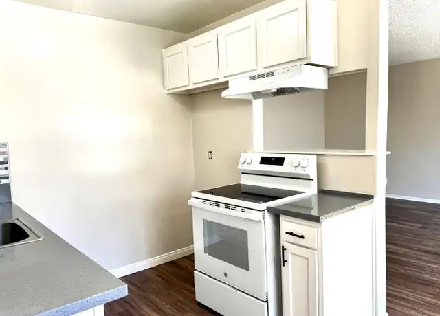 Property at 1066 E 3rd St Unit 2, Long Beach, CA, 90802, 2 beds, 1 bath, [object Object]