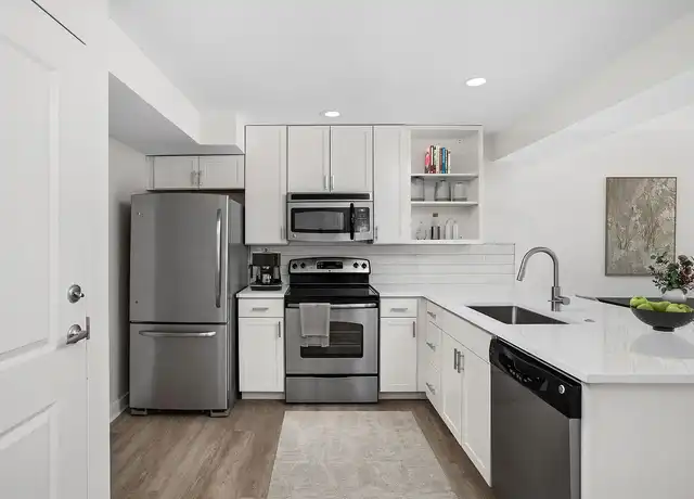Property at VITRA Apartments - 8785 Keystone Xing, Indianapolis, IN, 46240, 1-2 bed, 1-2.5 bath, [object Object]