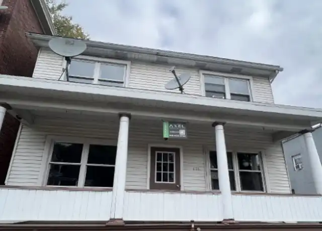 Property at 321 W Broad St Unit 3, Tamaqua, PA, 18252, 2 beds, 1 bath, [object Object]