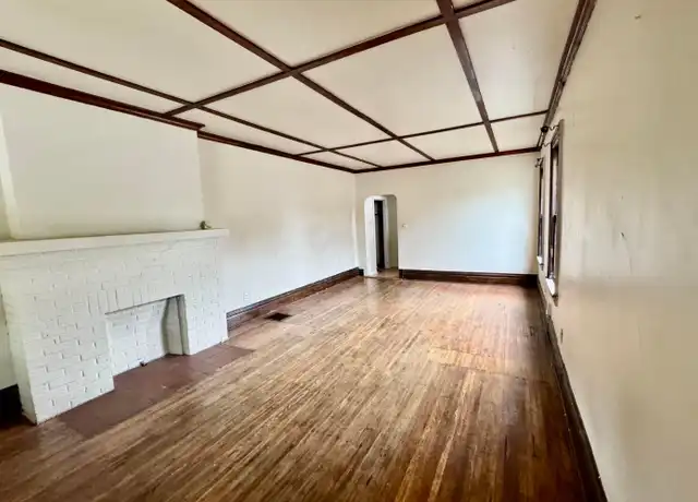 Property at 2474 N 4th St, Columbus, OH, 43202, 3 beds, 1 bath, [object Object]