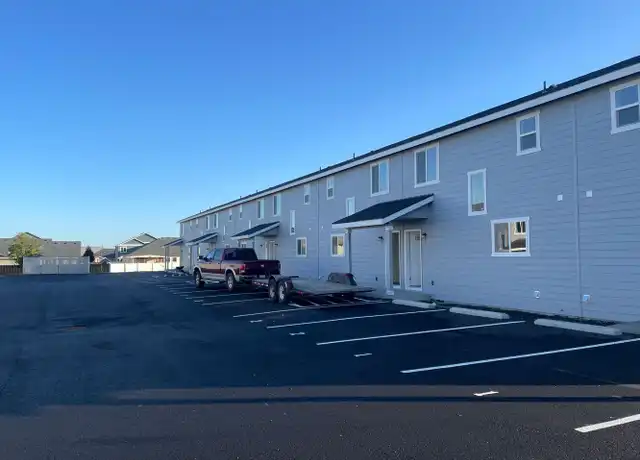 Property at 811 3rd Ave NE Unit 2, Ephrata, WA, 98823, 3 beds, 2.5 baths, [object Object]