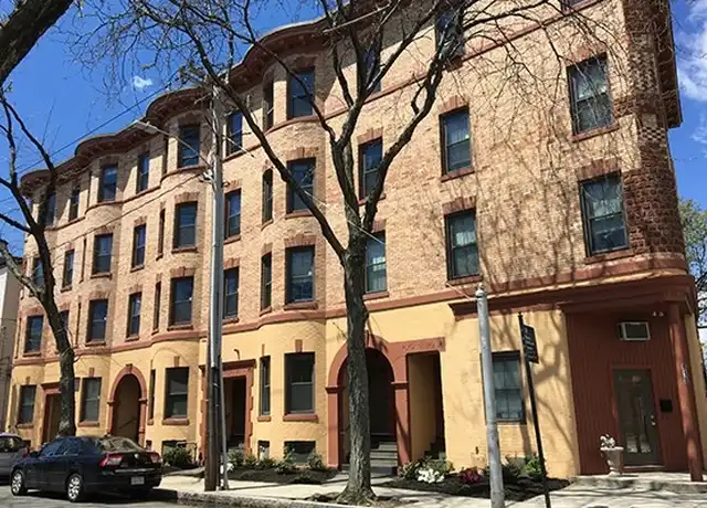 Property at 116 Willow St Unit 3, Cambridge, MA, 02141, 1 bed, 1 bath, [object Object]