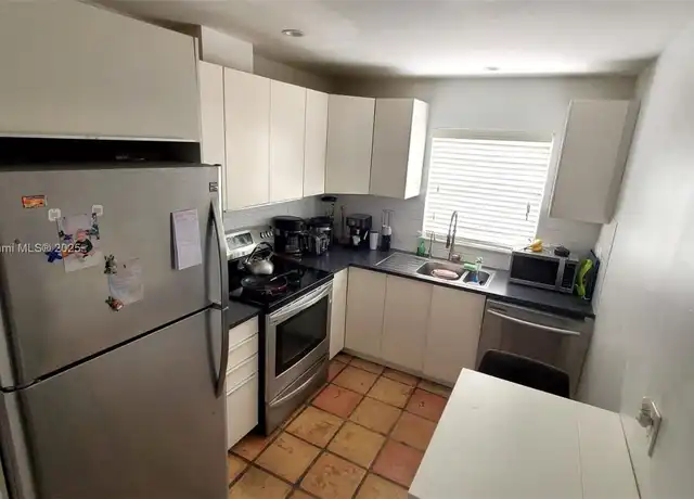 Property at 7757 SW 86th St Unit C409, Miami, FL, 33143, 1 bed, 1.5 baths, [object Object]