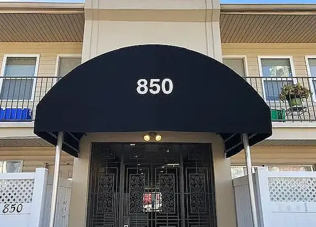 Photo of 850 Martin Behrman Ave, Metairie, LA 70005