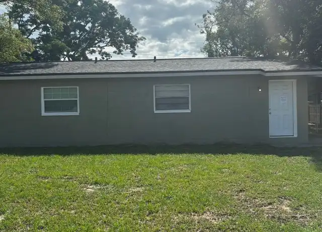 Property at 6052 10th St, Zephyrhills, FL, 33542, 2 beds, 1 bath, [object Object]