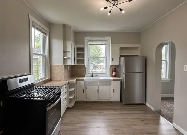 Property at 858 Market St Unit 1, Gloucester City, NJ, 08030, 2 beds, 1 bath, [object Object]