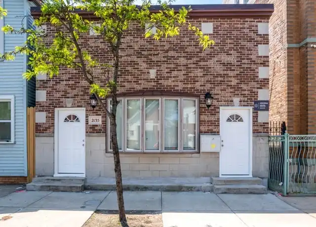 Property at 2135 W 19th St Unit 1R, Chicago, IL, 60608, 4 beds, 4 baths, [object Object]
