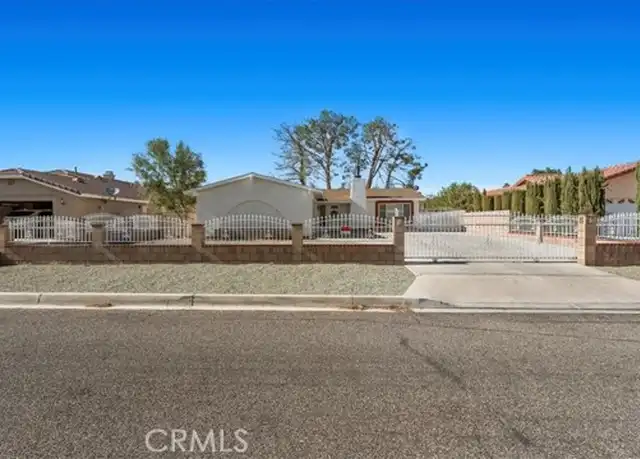 Property at 14676 Cool Glen Dr, Helendale, CA, 92342, 1 bed, 1 bath, [object Object]