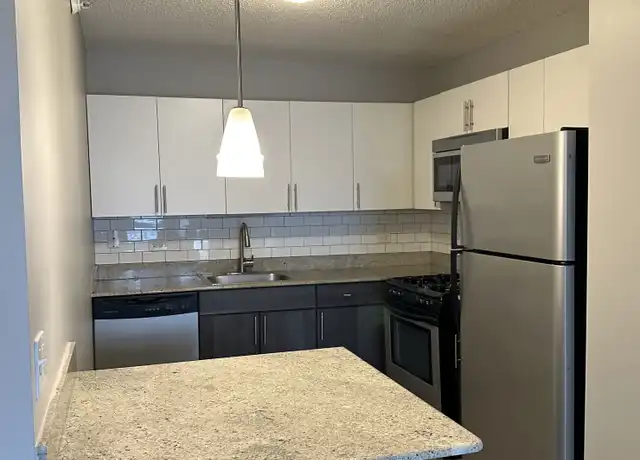 Property at 180 N Jefferson St, Chicago, IL, 60661, 1 bed, 1 bath, [object Object]