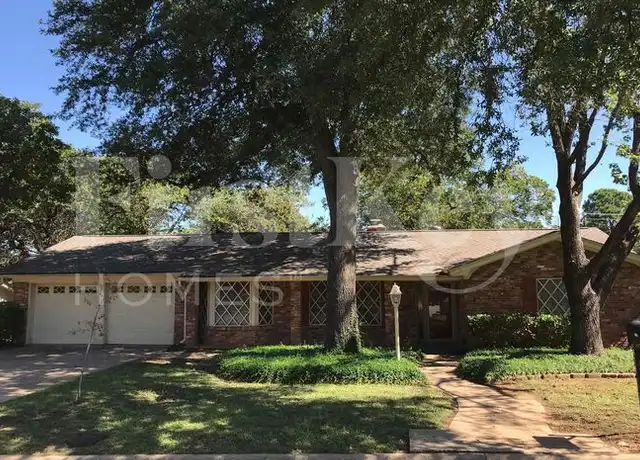 Property at 1424 Wreyhill Dr, Hurst, TX, 76053, 3 beds, 2 baths, [object Object]