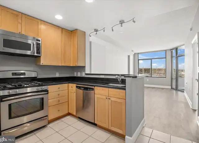 Property at 3600 S Glebe Rd Unit 308W, Arlington, VA, 22202, 1 bed, 1 bath, [object Object]