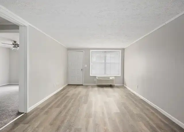 Property at SUMMER REDUCED RENT - Independence Village - 2760 New Jersey Ct, Reynoldsburg, OH, 43068, 1 bed, 1 bath, [object Object]
