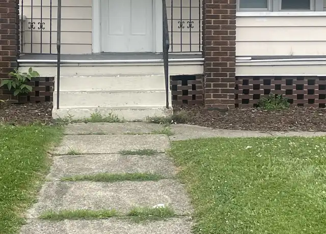 Property at 155 E Judson Ave, Youngstown, OH, 44507, 2 beds, 1 bath, [object Object]