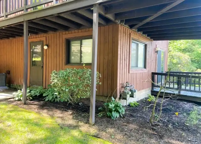 Property at 2 Pico Ct, Vernon Township, NJ, 07462, 2 beds, 1 bath, [object Object]