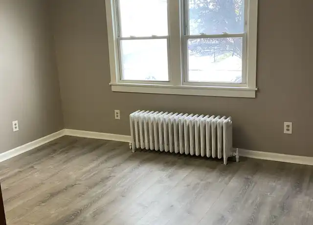 Property at 2263 S Park Ave, Buffalo, NY, 14220, 1 bed, 1 bath, [object Object]