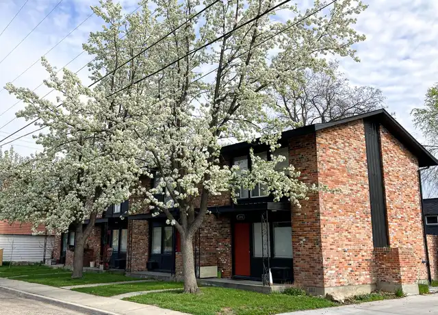 Property at 3894 W Glendale St, Boise, ID, 83703, 2 beds, 1 bath, [object Object]