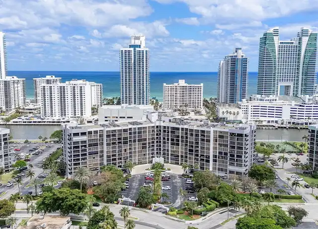 Property at 600 Parkview Dr #1031, Hallandale Beach, FL, 33009, 2 beds, 2 baths, [object Object]