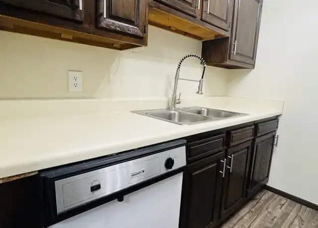 Property at 6801 Camden Ln #8, Groves, TX, 77619, 1 bed, 1 bath, [object Object]