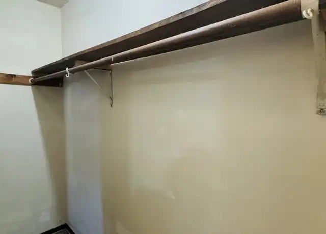 Property at 6801 Camden Ln #8, Groves, TX, 77619, 1 bed, 1 bath, [object Object]