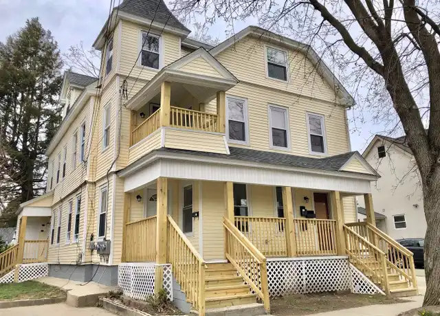 Property at 34 Kellogg St Unit 2nd Floor, Westfield, MA, 01085, 3 beds, 1 bath, [object Object]