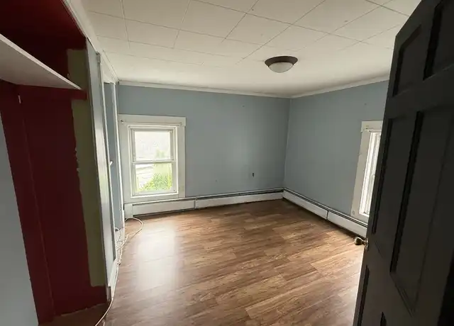 Property at 34 Cedar St Unit 1, Lowell, MA, 01852, 3 beds, 1 bath, [object Object]