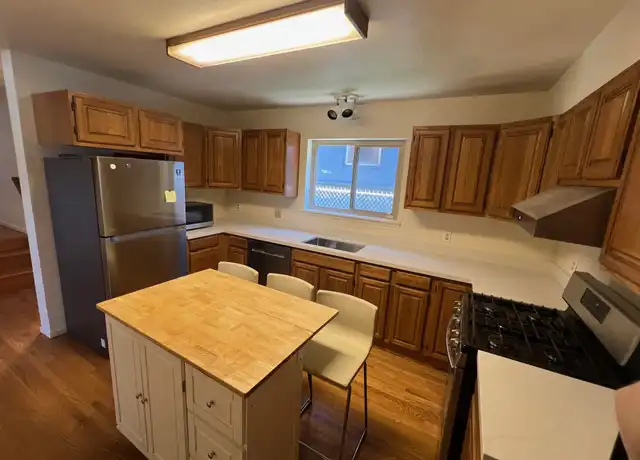 Property at 1532 Magnolia St, Oakland, CA, 94607, 4 beds, 2.5 baths, [object Object]