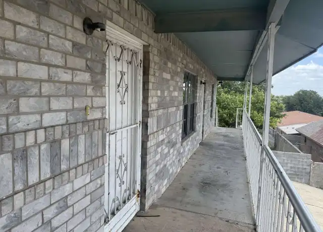 Property at 2816 Chestnut St Unit 6, Laredo, TX, 78046, 3 beds, 2 baths, [object Object]