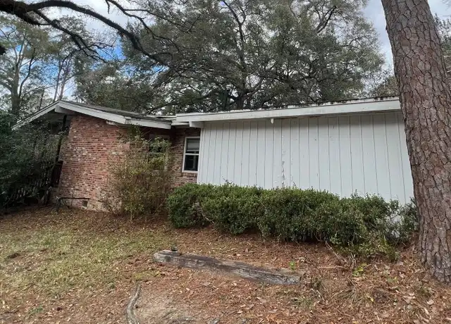 Property at 1734 Sunset Ln, Tallahassee, FL, 32303, 4 beds, 2 baths, [object Object]