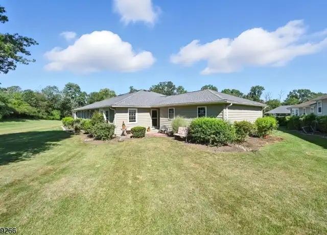 Property at 32 Lynn Ct, Florham Park, NJ, 07932, 1 bed, 2 baths, [object Object]