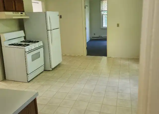 Property at 203 Water St Unit 3, Derby, CT, 06418, 2 beds, 1 bath, [object Object]