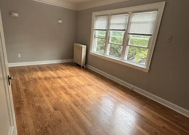 Property at 884 Beaconsfield Ave Unit 3, Grosse Pointe Park, MI, 48230, 1 bed, 1 bath, [object Object]