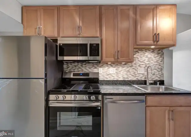 Property at 88 Q St SW Unit 2, Washington, DC, 20024, 1 bed, 1 bath, [object Object]