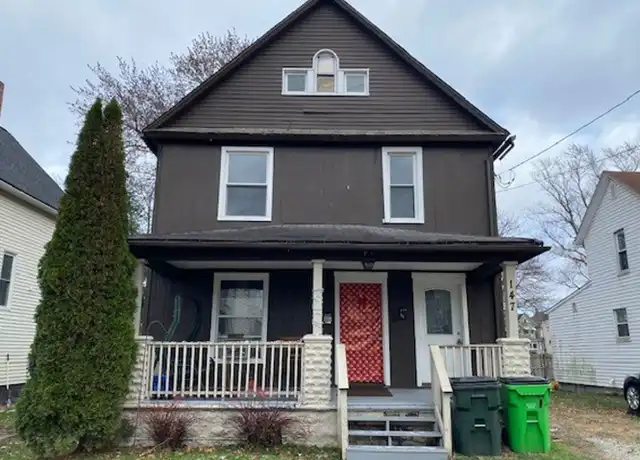 Property at 147 8th St NW Unit Up, Barberton, OH, 44203, 2 beds, 1 bath, [object Object]