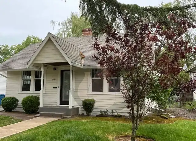 Property at 1335 18th St NE, Salem, OR, 97301, 1 bed, 1 bath, [object Object]