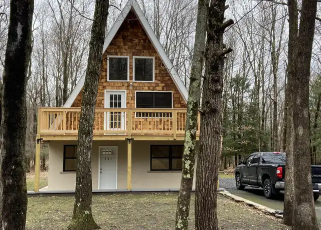 Property at 241 Pine Tree Dr, Cresco, PA, 18326, 2 beds, 2 baths, [object Object]