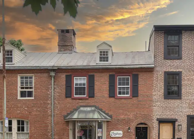 Property at 18 N New St Unit 2, West Chester, PA, 19380, 4 beds, 3 baths, [object Object]