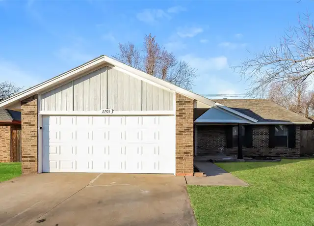 Property at 2705 Fairfield Dr, Edmond, OK, 73012, 3 beds, 2 baths, [object Object]