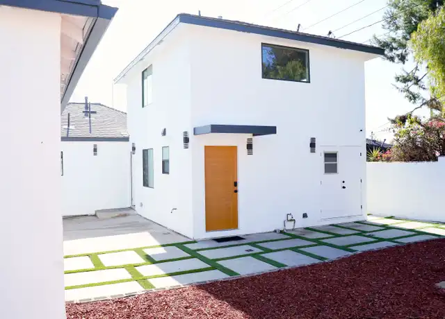 Property at 629 W Hillsdale St Unit B, Inglewood, CA, 90302, 0 beds, 1 bath, [object Object]