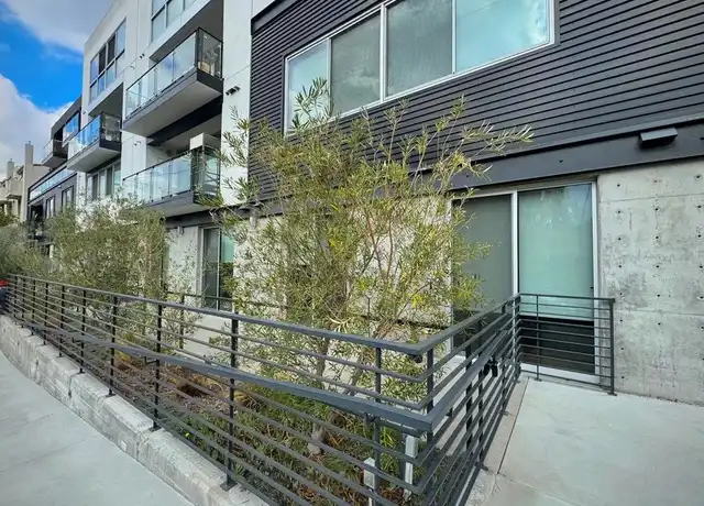 Property at 957 S Figueroa St Unit 307, Los Angeles, CA, 90015, 2 beds, 3 baths, [object Object]