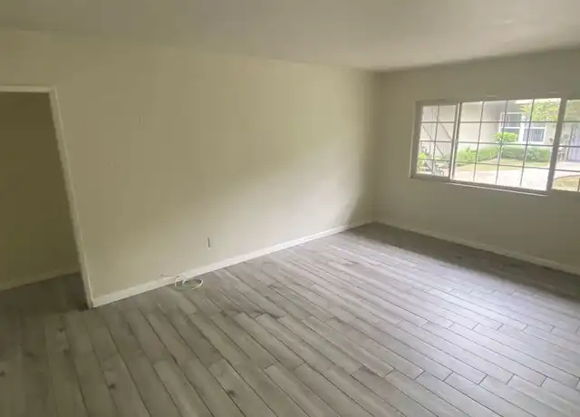 Property at 1023 S Osage Ave Unit 12A, Inglewood, CA, 90301, 2 beds, 1 bath, [object Object]