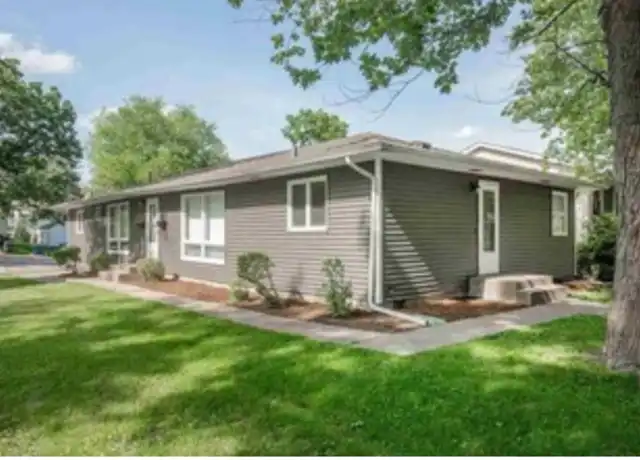 Property at 1819 13th Ave Unit 1821, Moline, IL, 61265, 2 beds, 1 bath, [object Object]