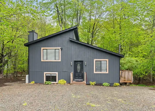 Property at 8337 Shannon Dr, Tobyhanna, PA, 18466, 3 beds, 1 bath, [object Object]